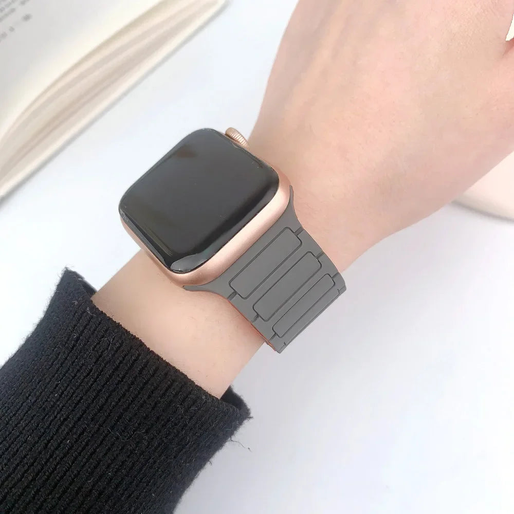 Apple Watch Strap: Magnetic